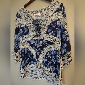 Parami Design Blue & White Floral Embroidered Lace-Up Tunic Top, Size L